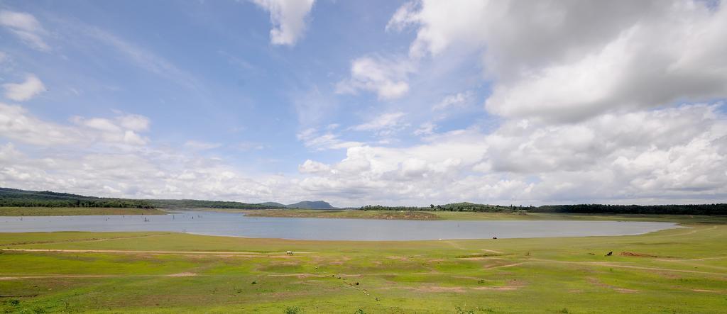 Coorg Jungle Camp Resort Suntikoppa Exterior foto